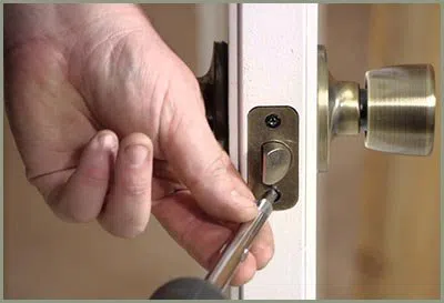 Locksmith Solution Services San Fernando, CA 818-488-2686 Locksmith Solution Services San Fernando, CA 818-488-2686 - 68-44-18
